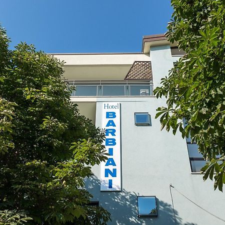 רימיני Hotel Barbiani מראה חיצוני תמונה