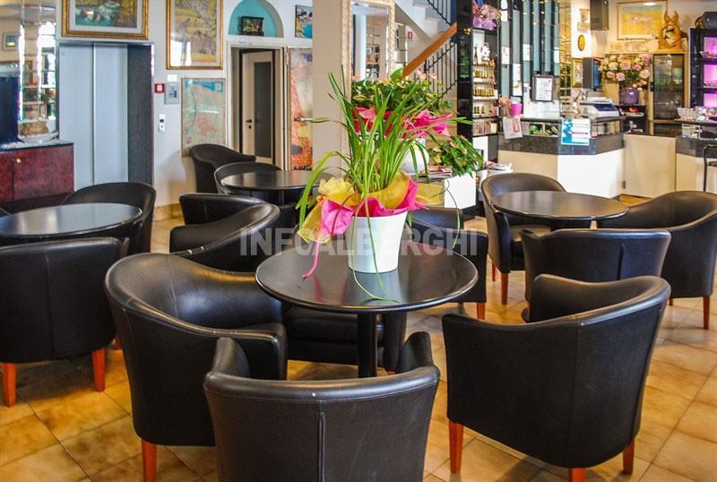 רימיני Hotel Barbiani מראה חיצוני תמונה