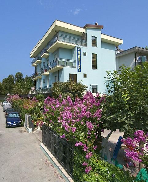 רימיני Hotel Barbiani מראה חיצוני תמונה