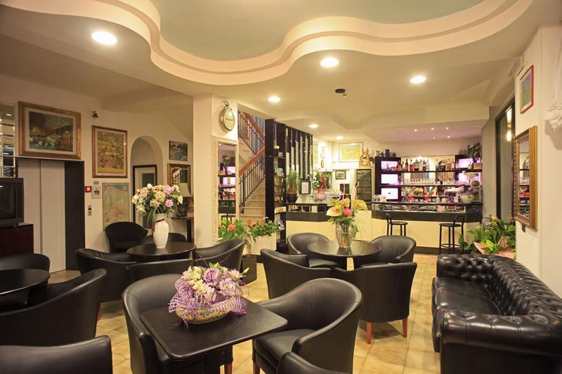 רימיני Hotel Barbiani מראה חיצוני תמונה