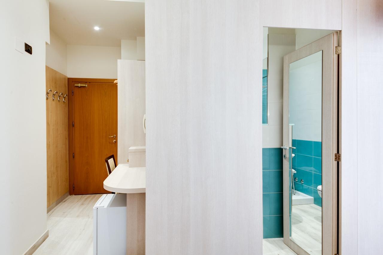רימיני Hotel Barbiani מראה חיצוני תמונה